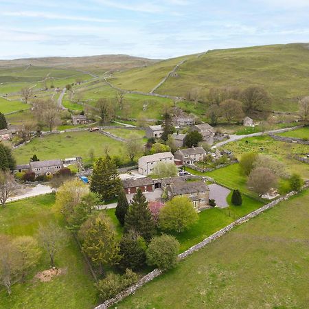 Central Malham Wellbeing Escape With Hot Tub Sleeps 8 Exterior foto